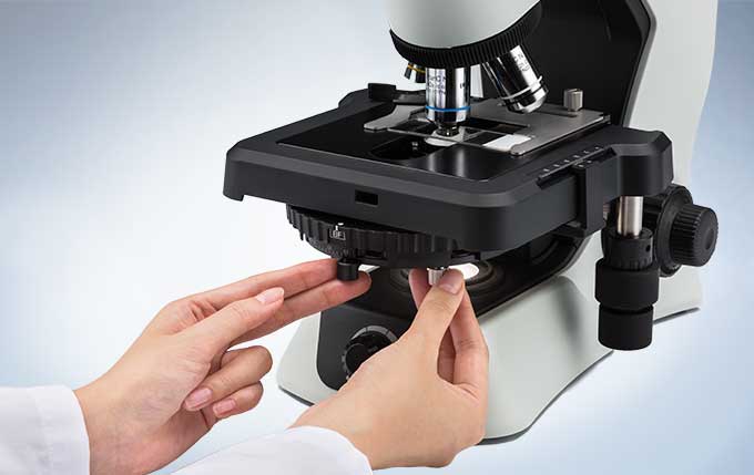 cx43显微镜锁定孔径光阑来保持自己喜欢的对比度
